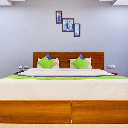 Treebo Trend Aashiyana Paradise Badshahpur Dış mekan fotoğraf