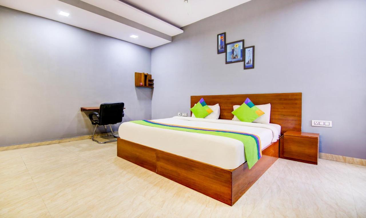 Treebo Trend Aashiyana Paradise Badshahpur Dış mekan fotoğraf